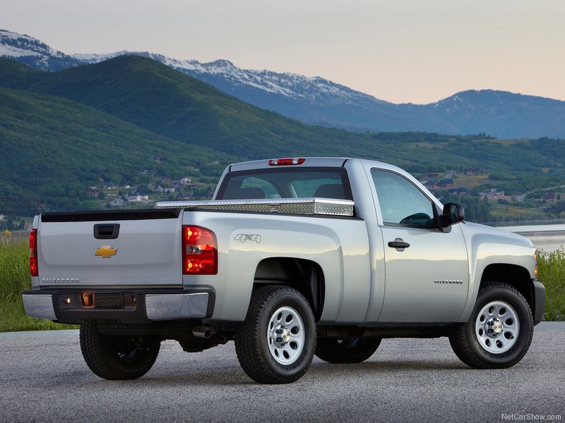 Chevrolet-Silverado_2012_800x600_wallpaper_12.jpg